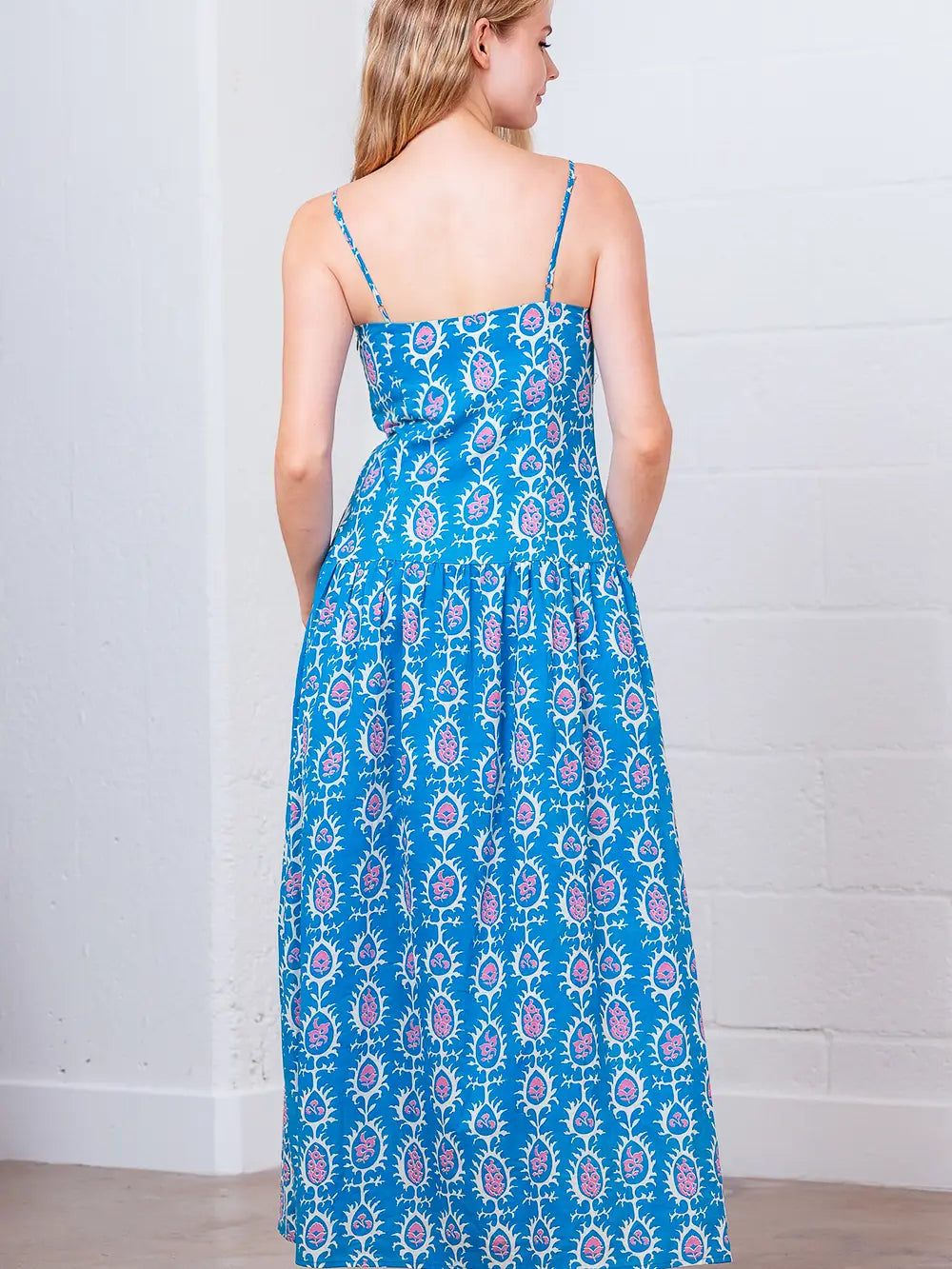 Sleeveless Long Dress