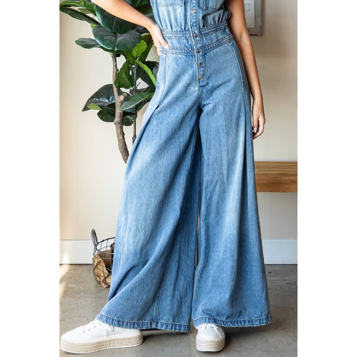 Denim Button Down Sleeveless Jumpsuit: Medium Wash / S