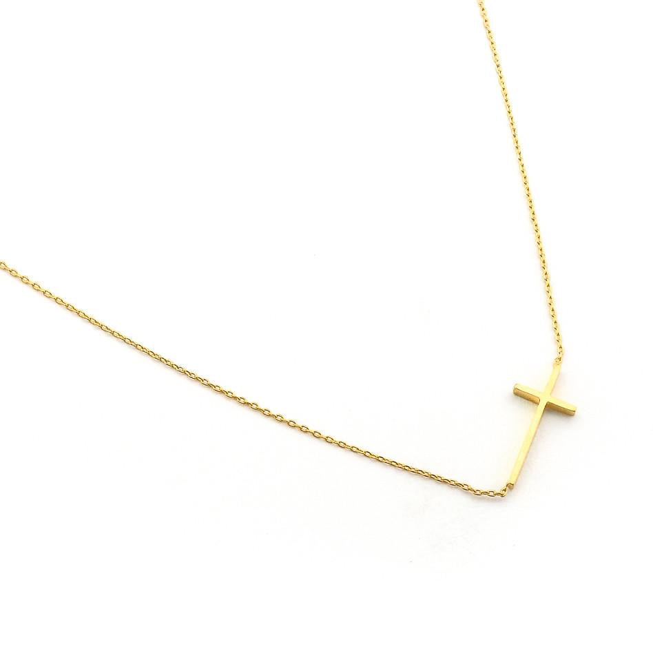 Chain Necklace With Medium Cross