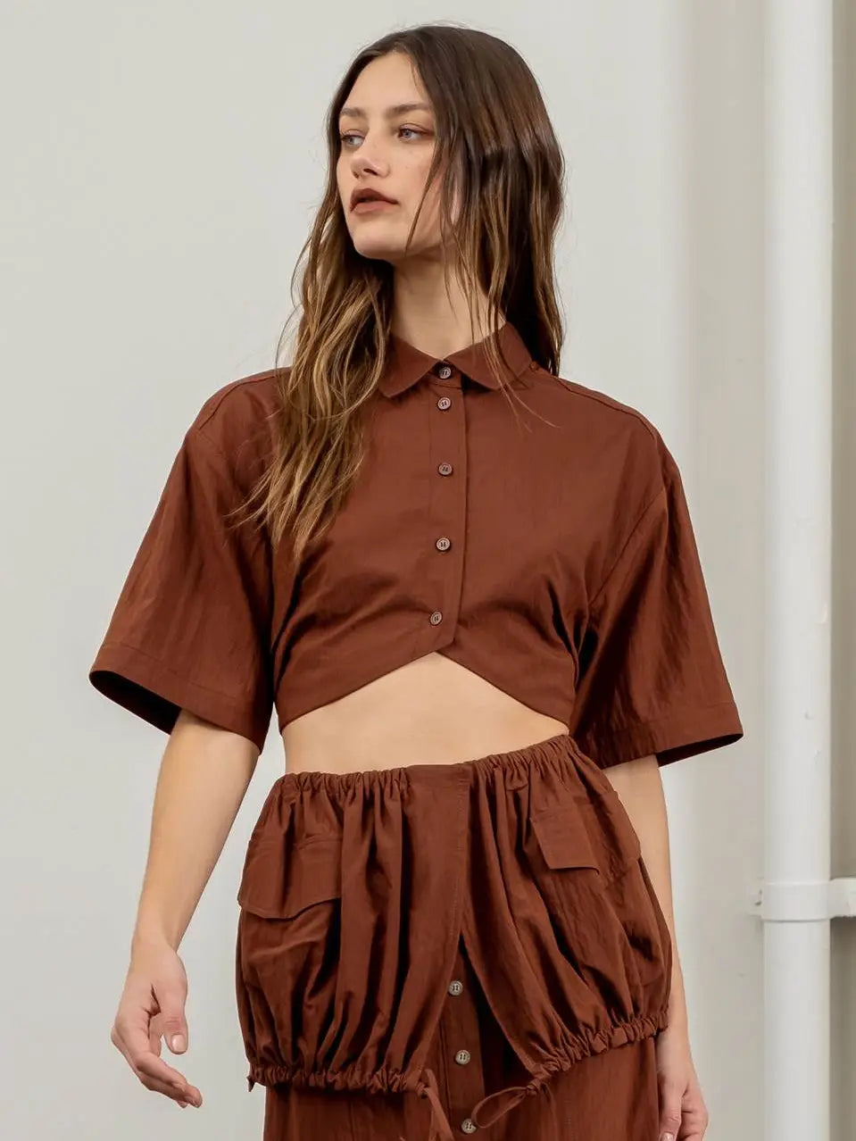 Solid Cropped Short Sleeve Shirt