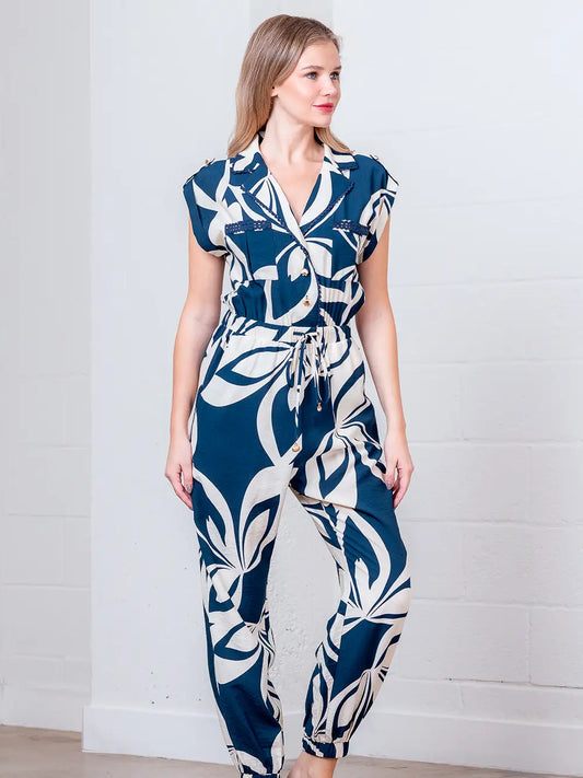 Front Pocket Shell Trim Detailed Jumpsuit
