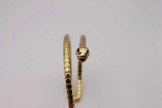 Snake cuff
